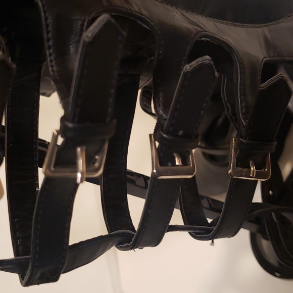 Women’s Diba Dianna Gladiator Strappy Knee-High Black Faux Leather Heels NWT - Picture 5 of 9